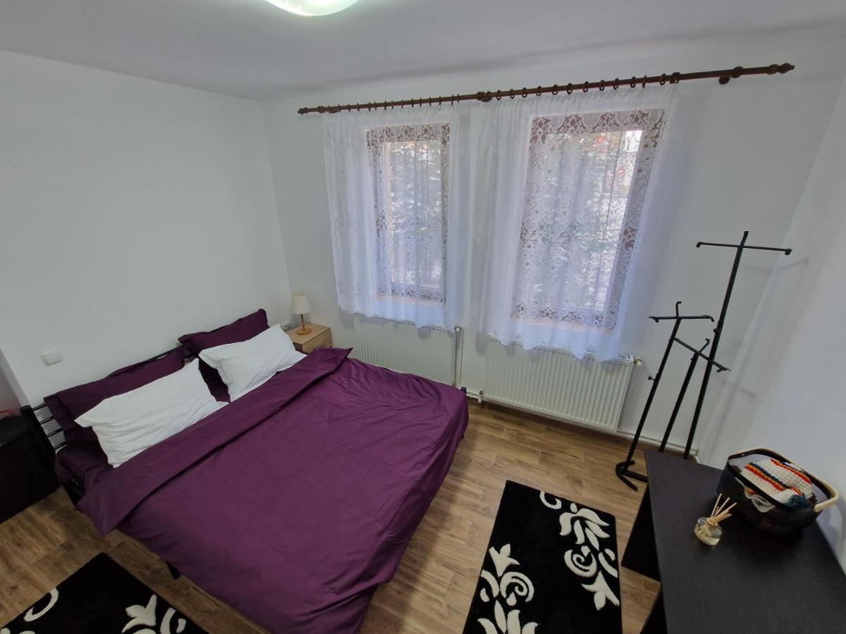 Apartamentul Florilor De Fan Azuga Luaran gambar