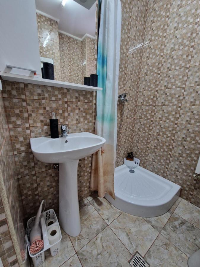 Apartamentul Florilor De Fan Azuga Luaran gambar